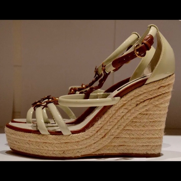 Louis Vuitton Monogram Flower Wedge Sole Sandal - Picture 3 of 4